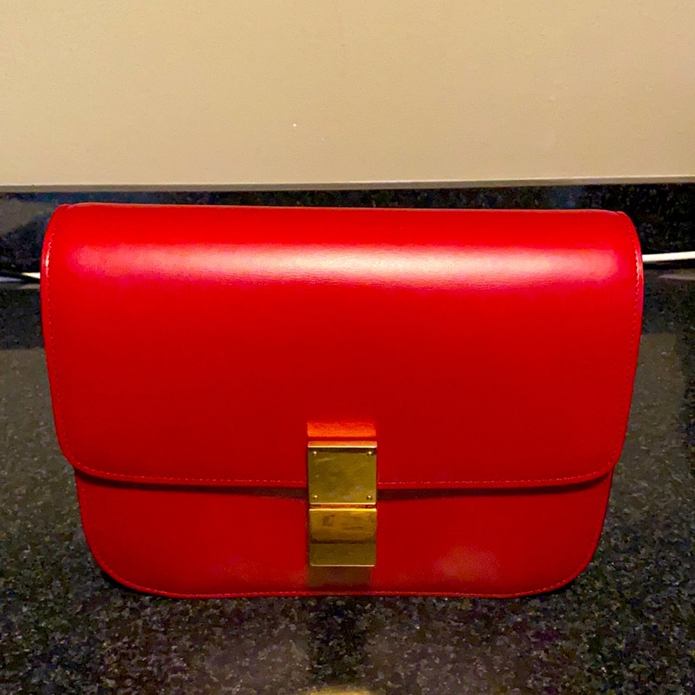Celine medium classic